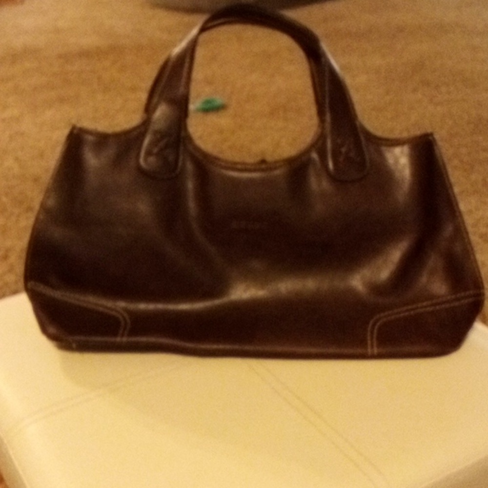 Women's Relic purse chocolate brown short handle great condition